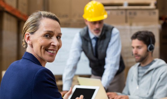 contacto mensajería logística